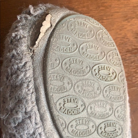 Steve Madden Knit Slippers w/ Flower *2 for $5* - Picture 9 of 11